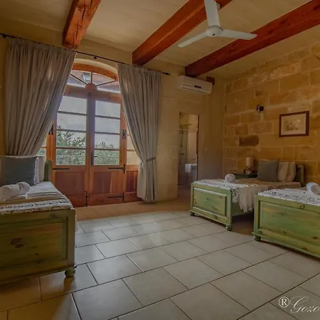Nyaraló Tan-nannu Xagħra